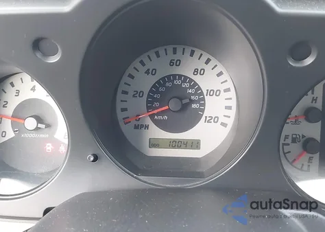 2004 Nissan Xterra Xe z USA, uszkodzony, nr VIN 5N1ED28T94C601606